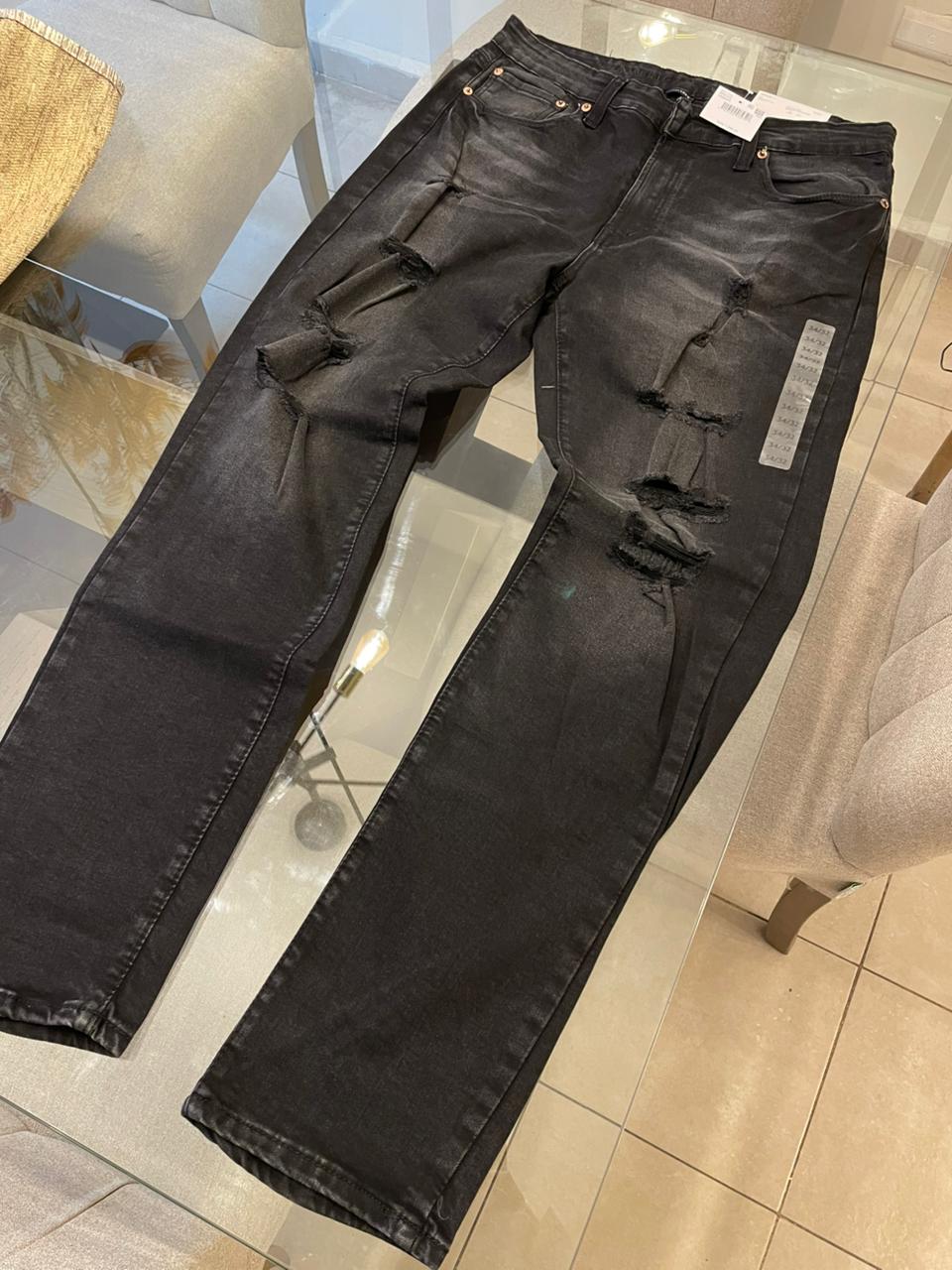 American Eagle Gris Rasgado