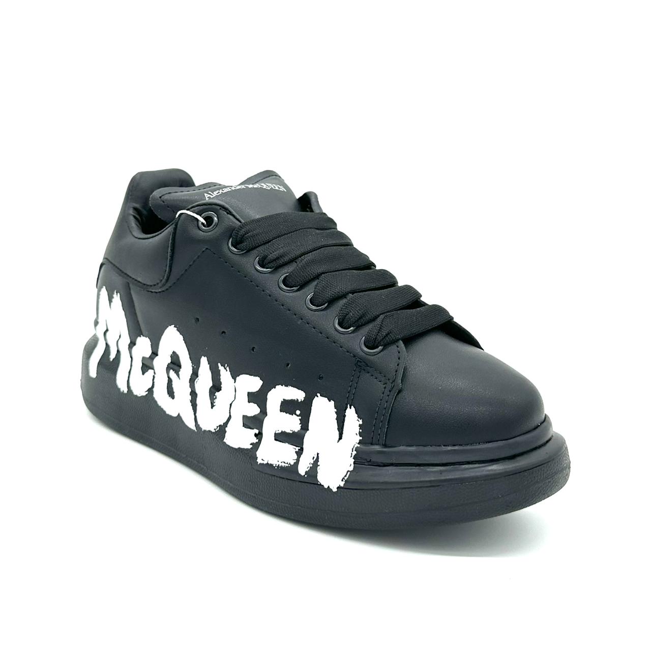 Alexander McQueen Negro Graffiti